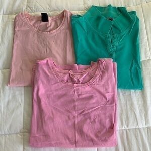 3 pack of GAP t shirts!
